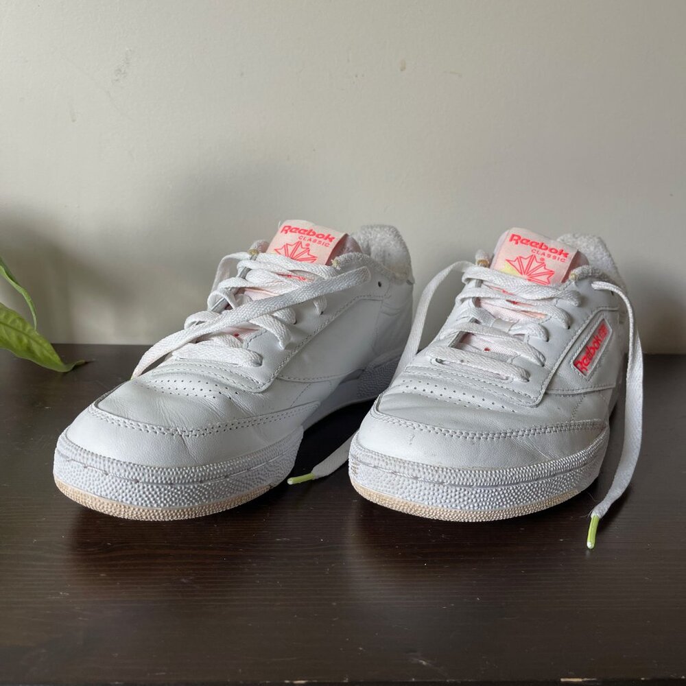 Wmns Club C 85 'White Orange Flare'